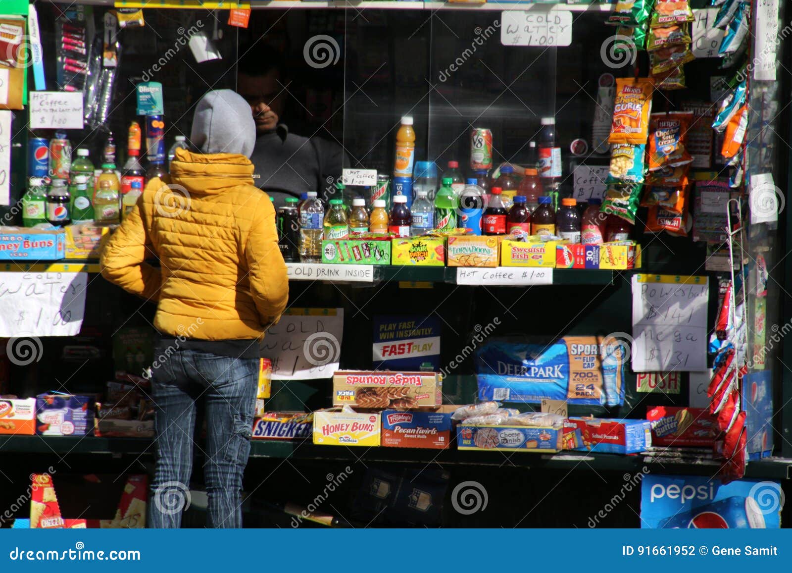 The Newsstand. editorial photography. Image of city, journalism 91661952