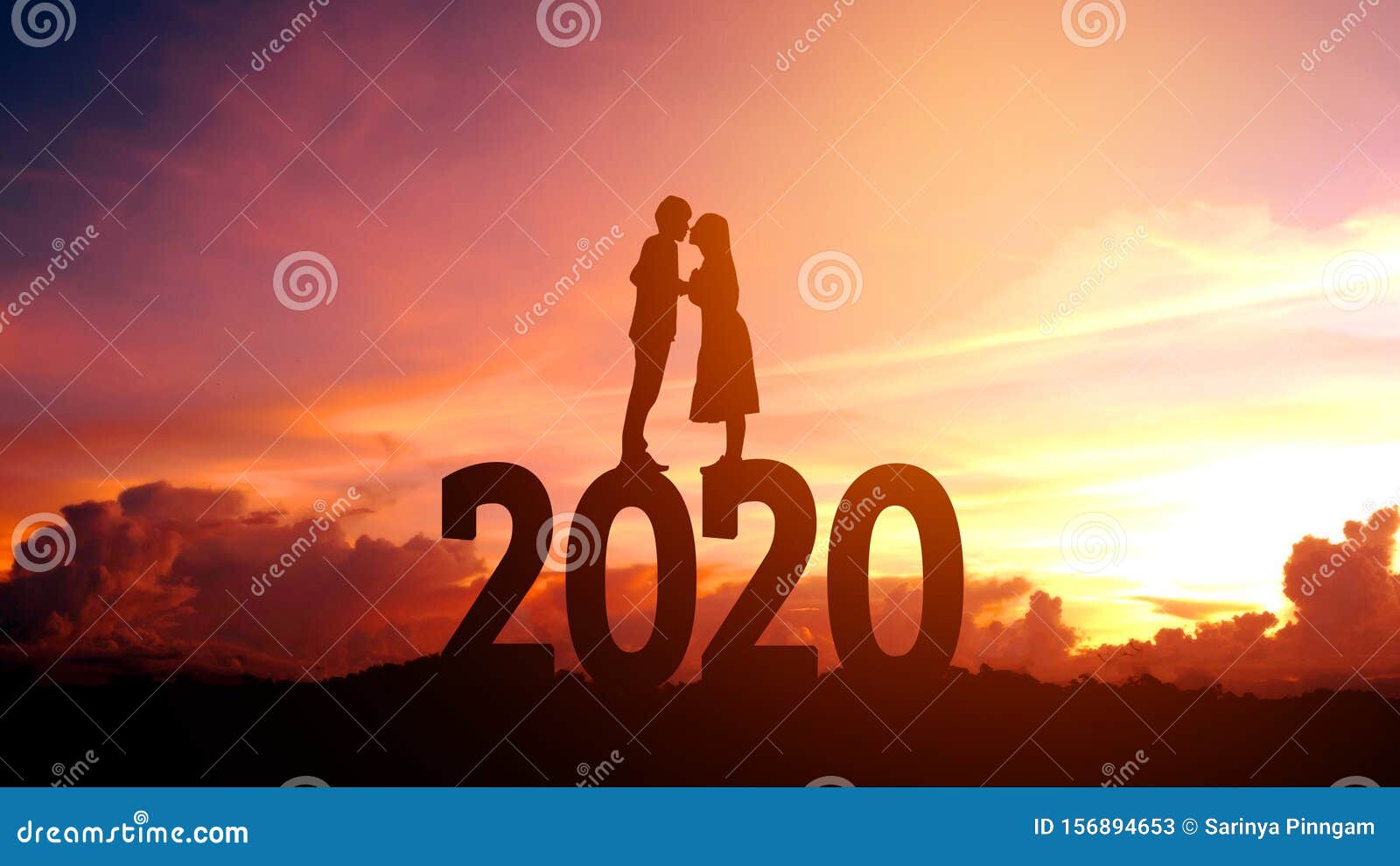 2020 Newyear Silhouette Young Couple Happy for Romantic New Year ...