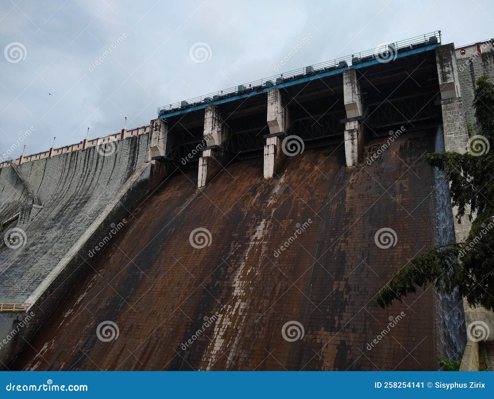 Neyyar Dam Shutter Gravity Dam in Thiruvananthapuram, Kerala Stock