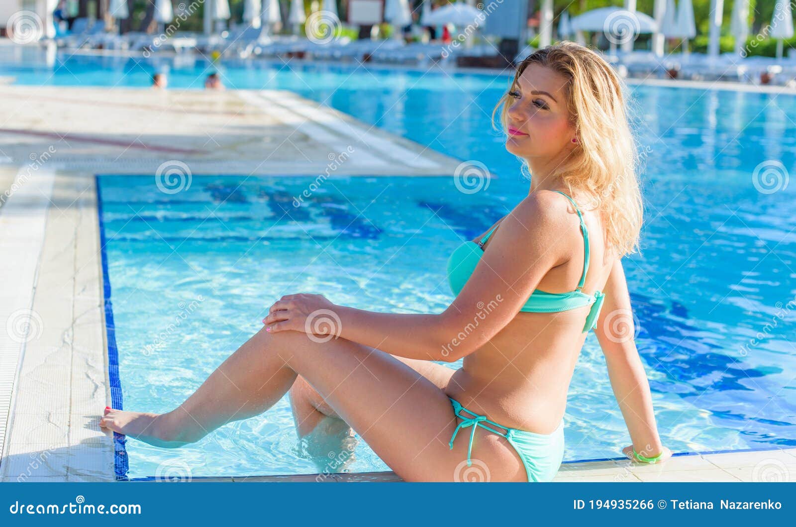 Busty Amateur Pool Bikini