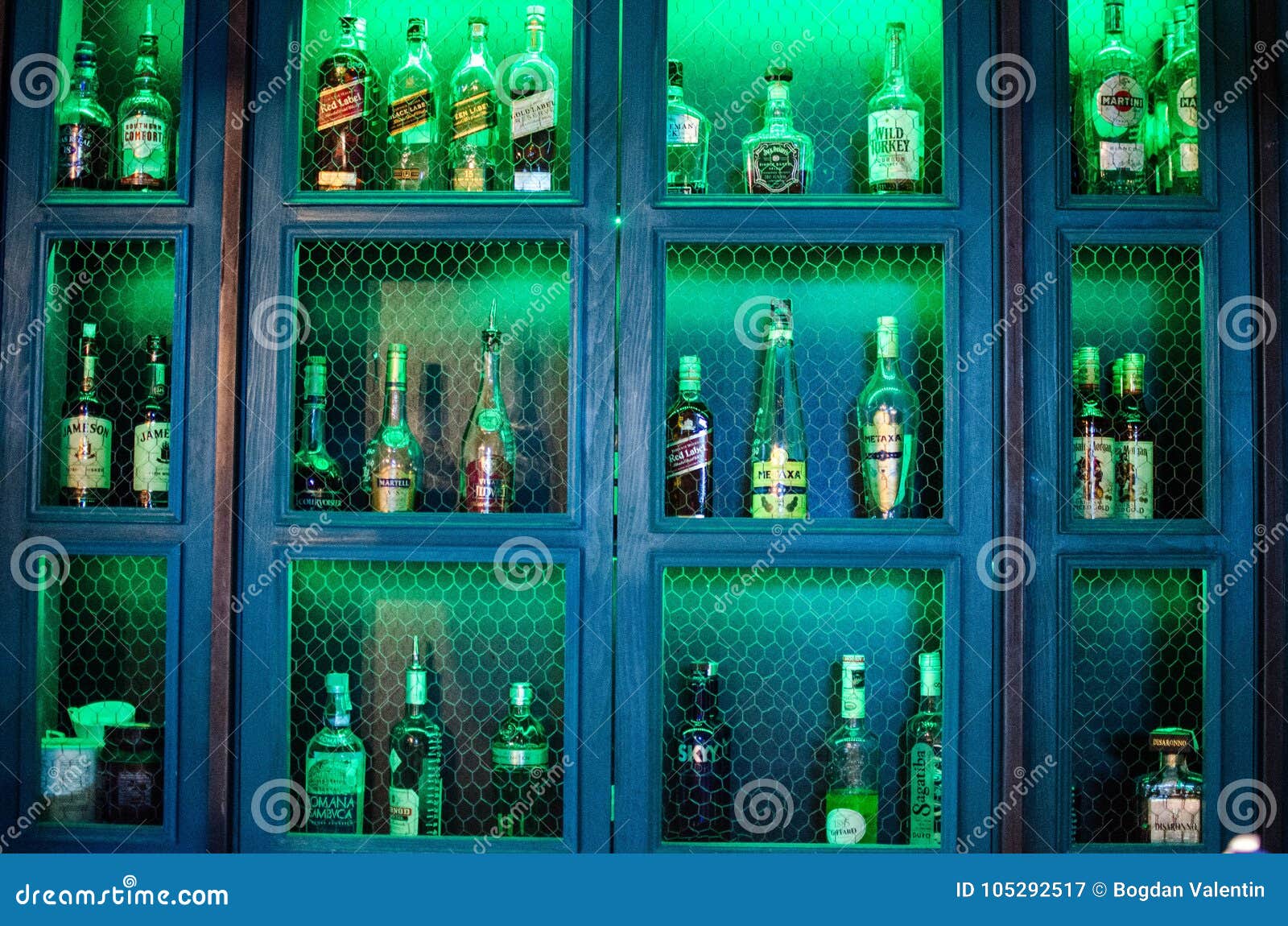 Nice drinks in the bar editorial photography. Image of nice - 105292517