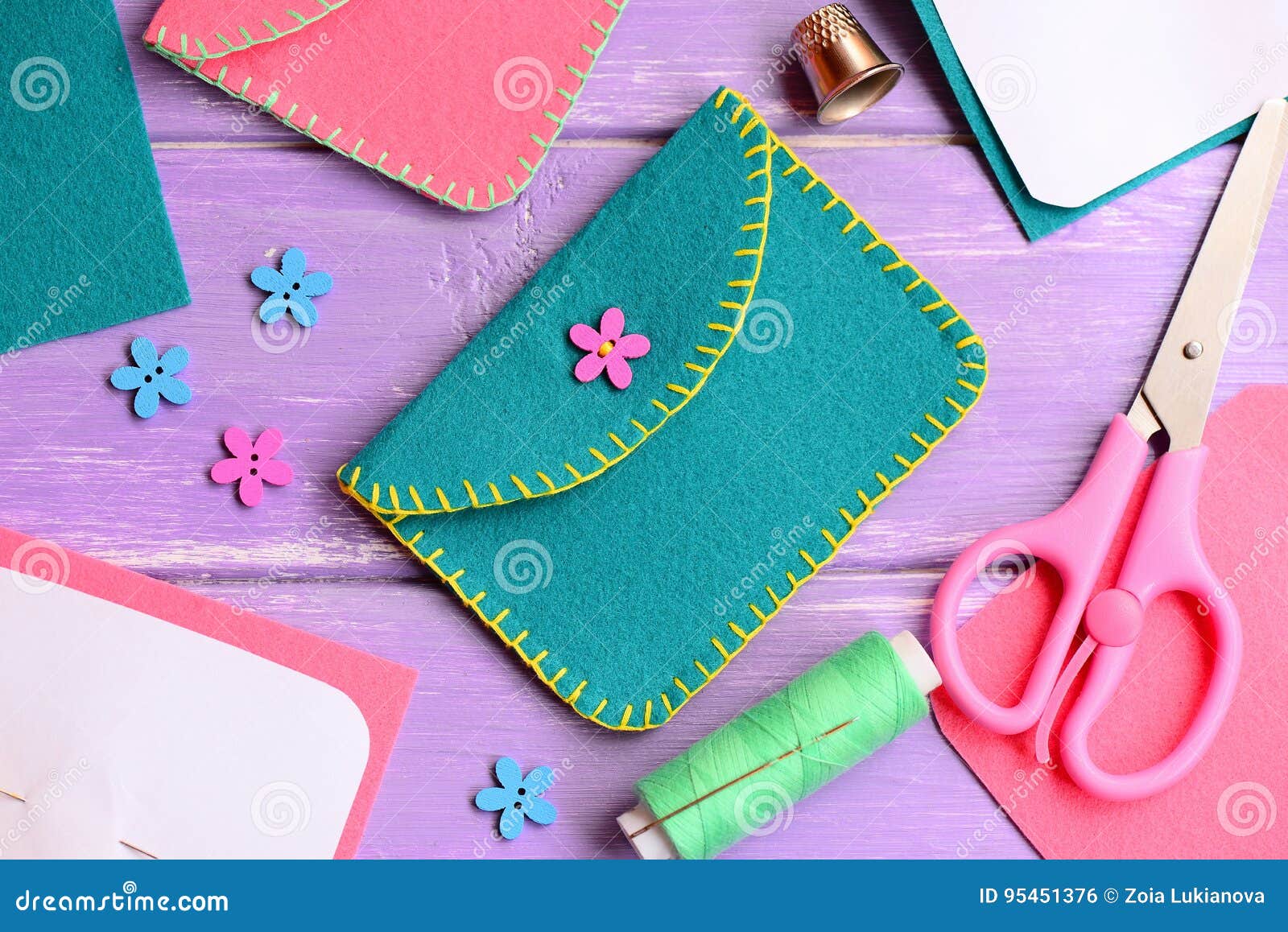 Amazon.com: Wang shufang 1set DIY Leather Handmade Craft Women Handbag  Wallet Purse Sewing Pattern Hard Kraft Paper Stencil Template 220x120x25mm  : Clothing, Shoes & Jewelry