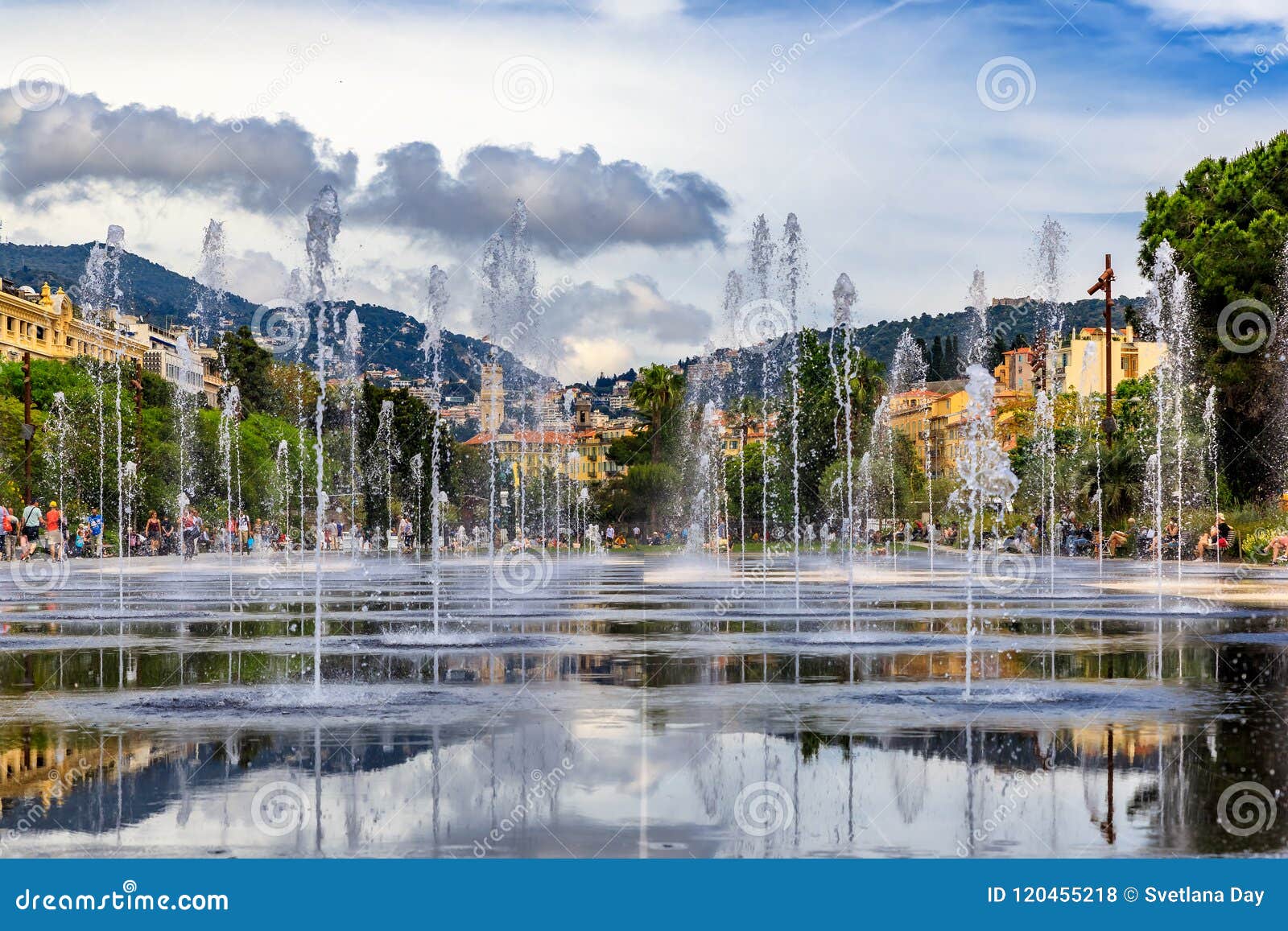 Reflecting Fountain on Promenade Du Paillon in Nice France Editorial ...