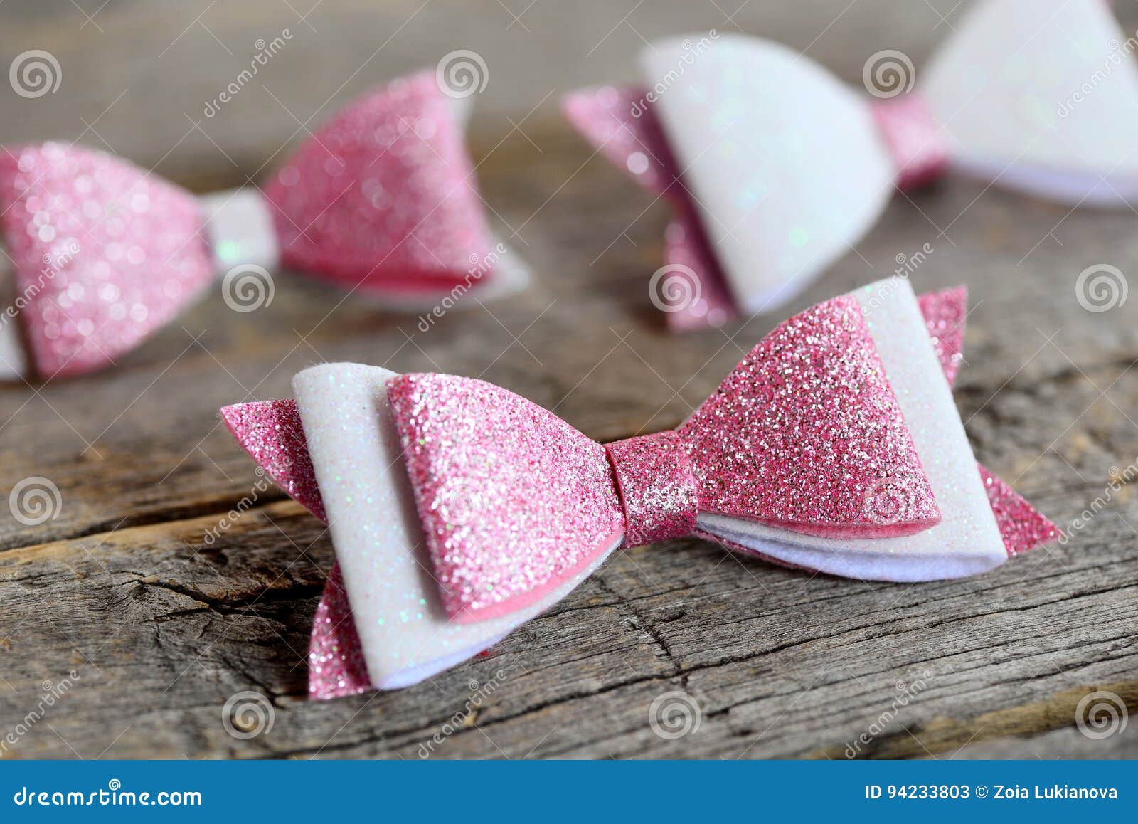 3,802 Red Ribbon Bow Hair Stock Photos - Free & Royalty-Free Stock Photos  from Dreamstime