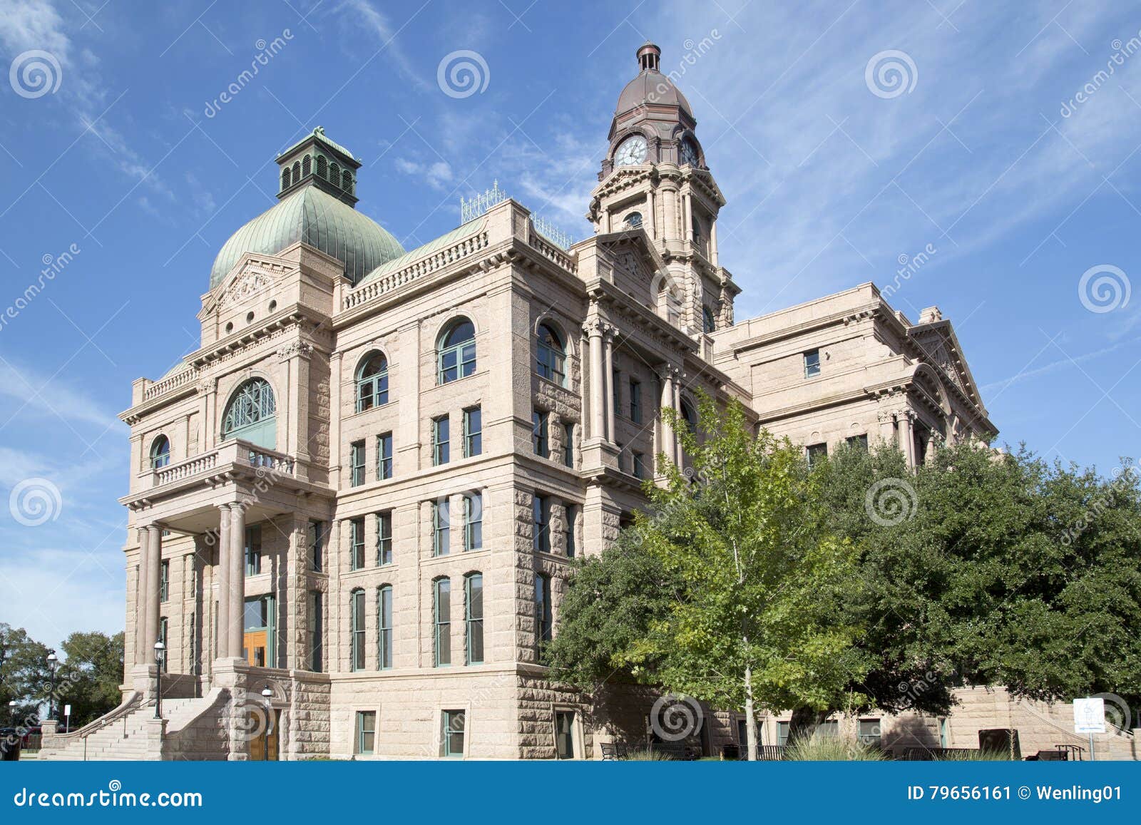 nice historic building tarrant county courthouse