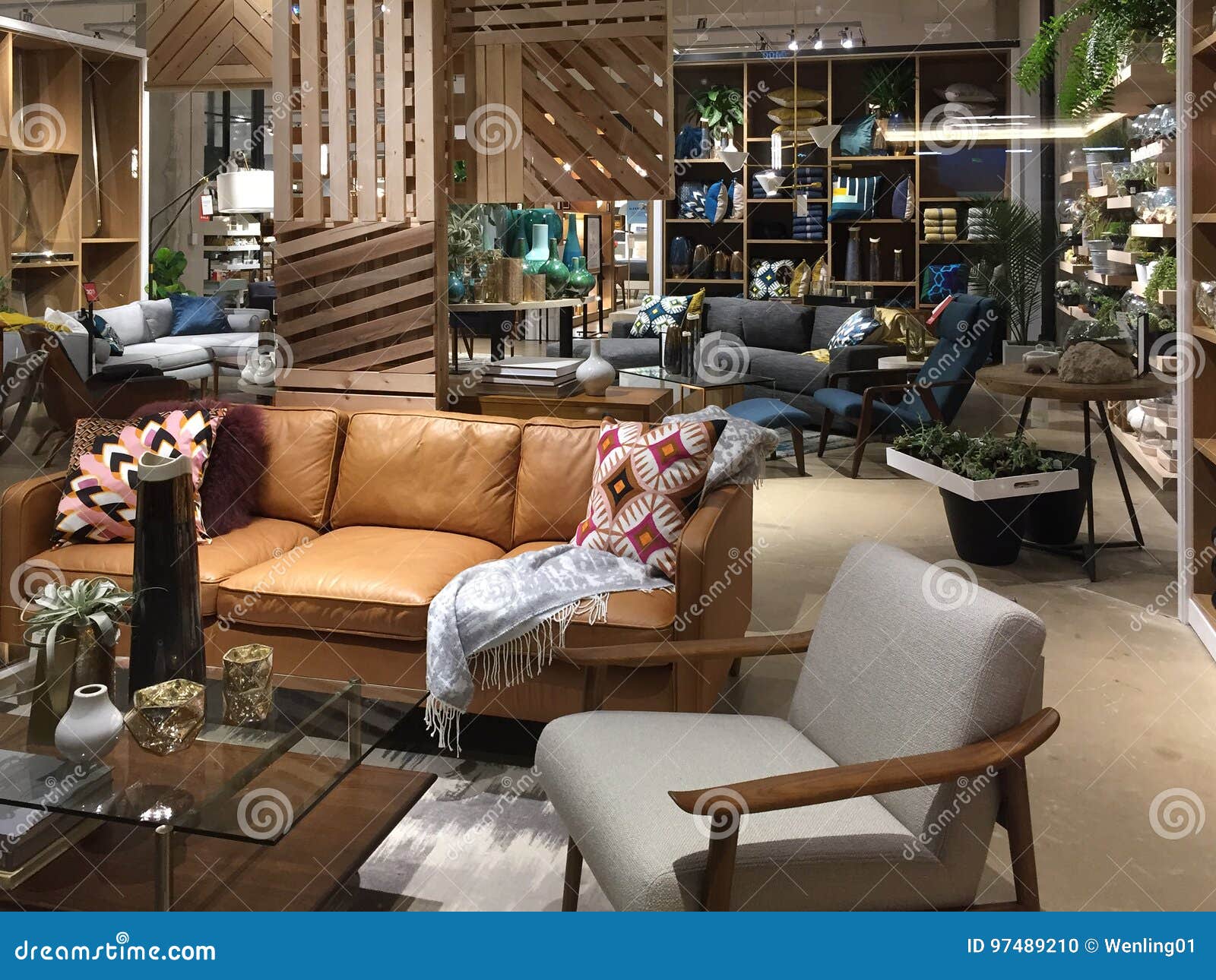 Discover Chic Furnishings at Modern Home Furniture Store