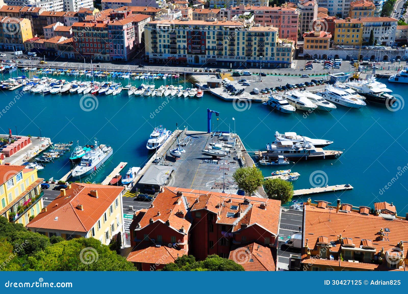 Nice old town harbor editorial image. Image of house 30427125