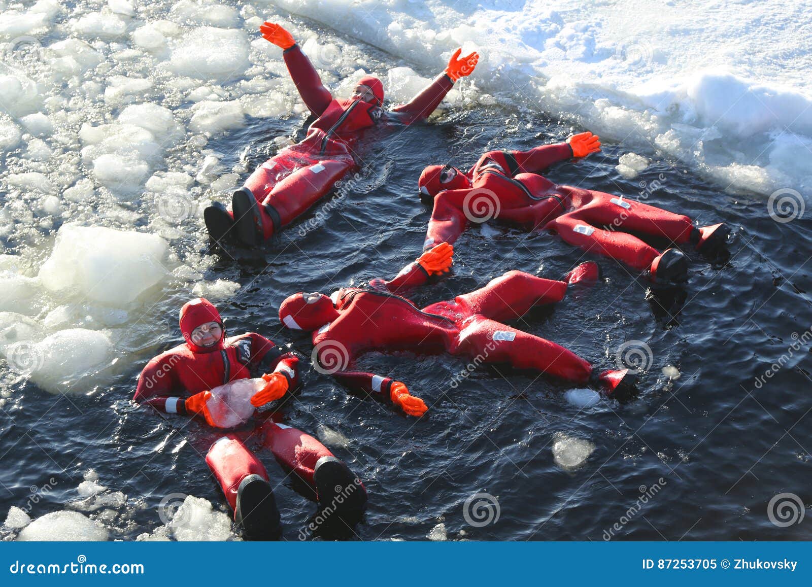 Ice Suit. Плавание во льдах. Ice Suit.