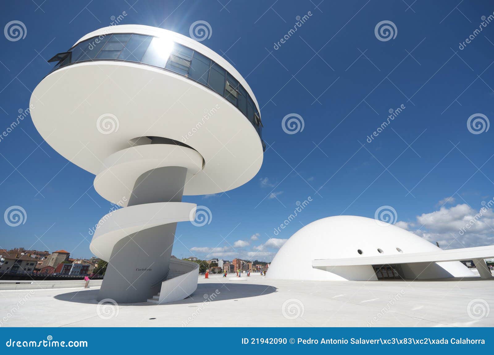 Niemeyer Center editorial image. Image of scenics, museum - 21942090