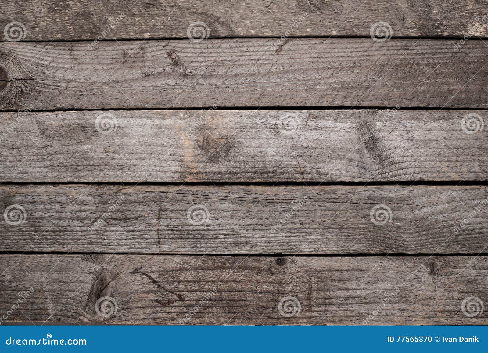 Tło tekstura stary nieociosany drewniany stół