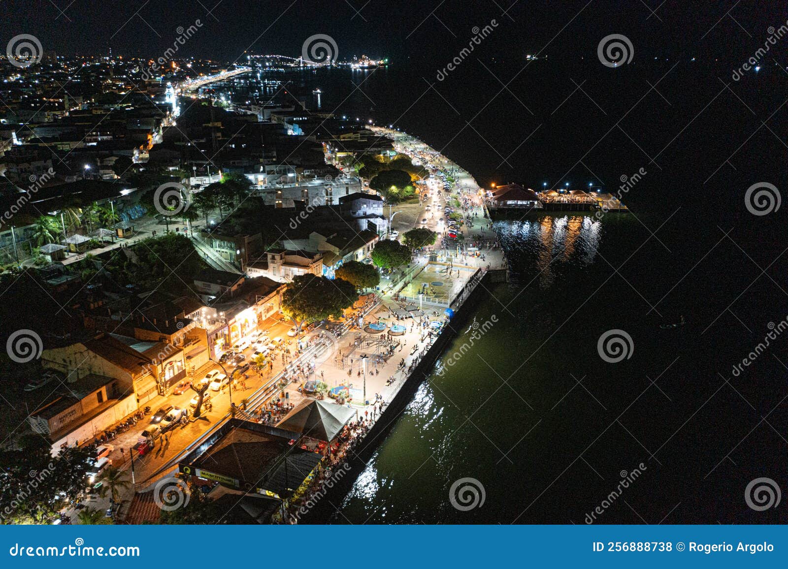 night aerial photo of the waterfront of the city of santarÃÂ©m on the tapajÃÂ³s river, parÃÂ¡, brazil.