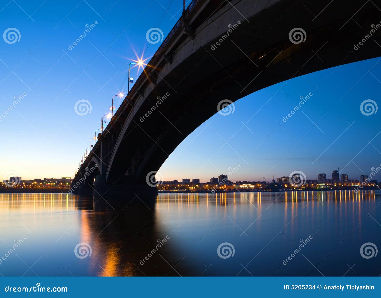 Night city of Krasnoyarsk stock photo. Image of sunset - 5205234