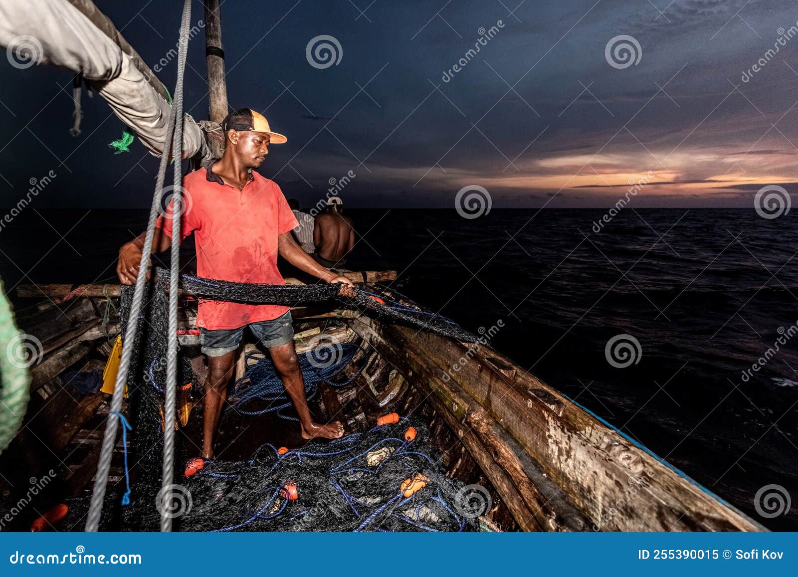 https://thumbs.dreamstime.com/z/night-fishing-man-pulls-out-fishing-net-night-indian-ocean-night-fishing-man-pulls-out-fishing-net-night-indian-255390015.jpg