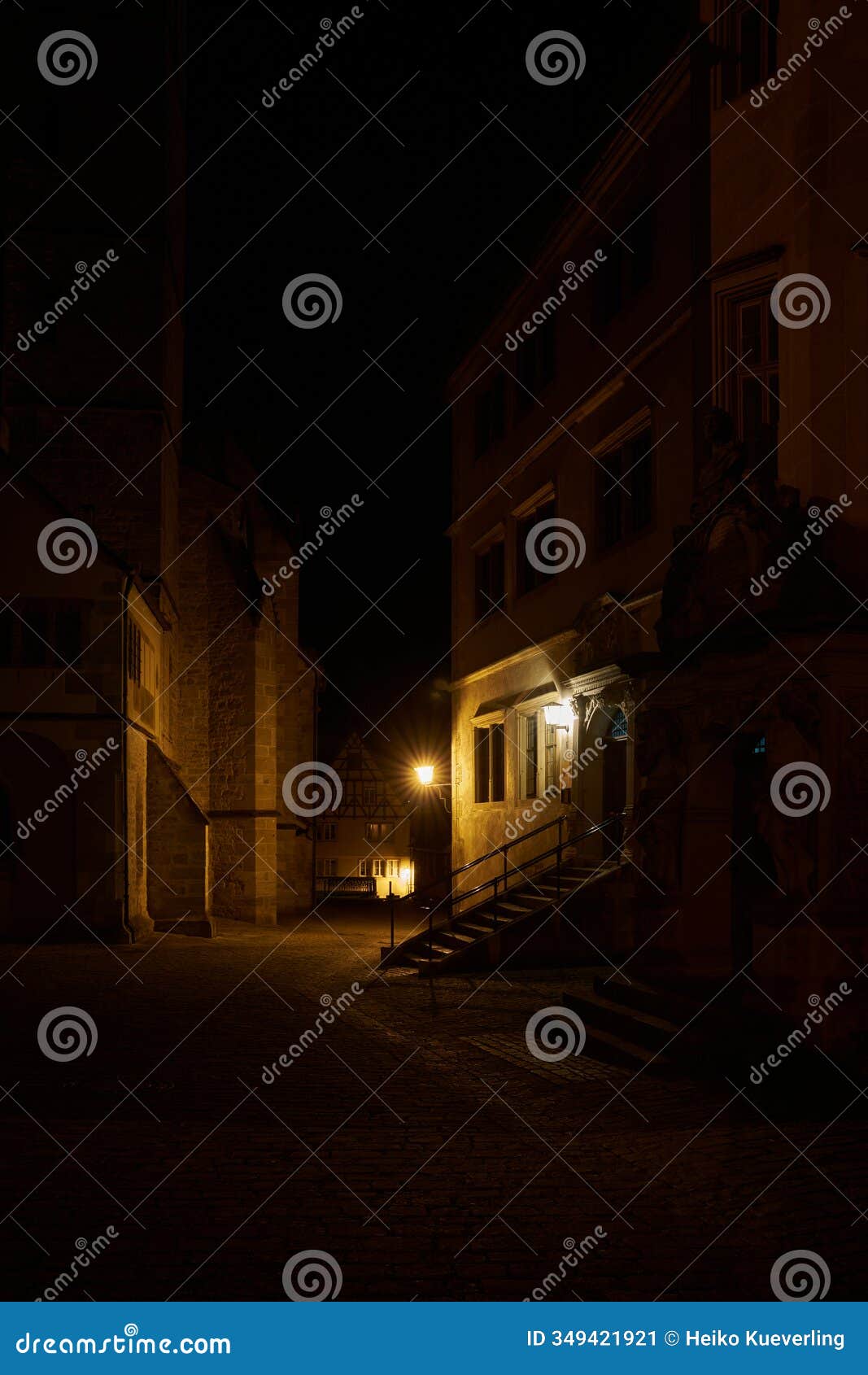 night scene at st. jacob's church, st-jakobs-kirche in rothenburg ob der tauber