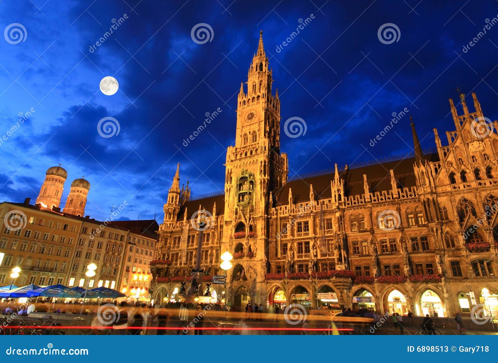 The Night Scene of Town Hall at the Marienplatz Editorial Stock Photo