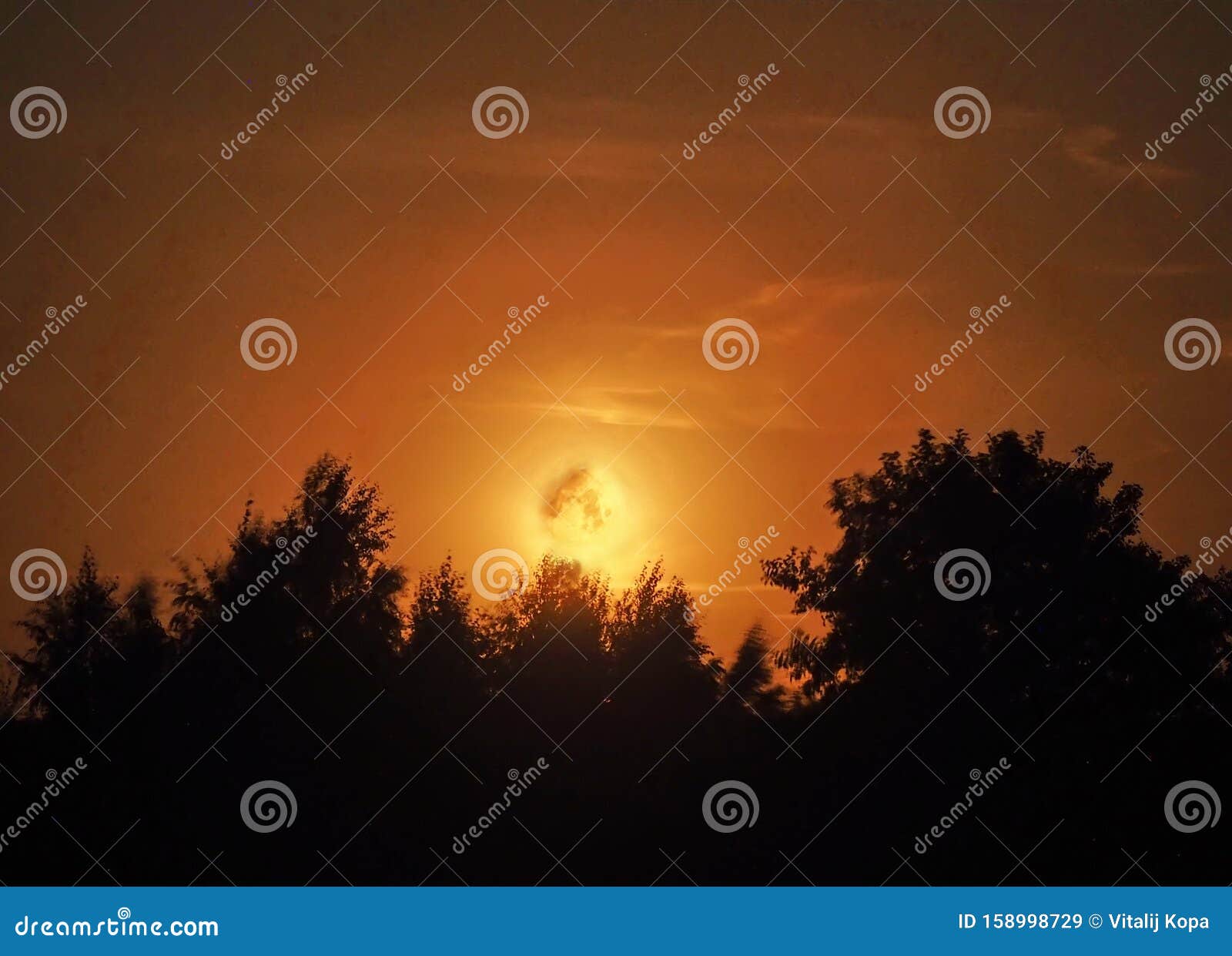 night sky stars adn moon set observing