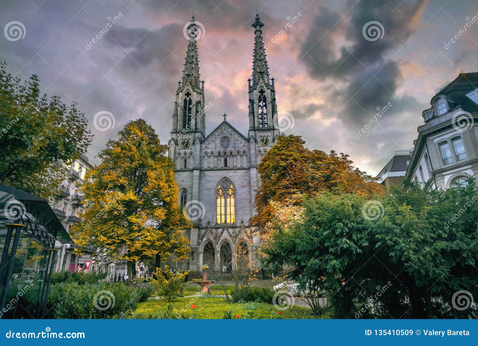 iglesia de baden-baden en augustaplatz. baden-baden, germany