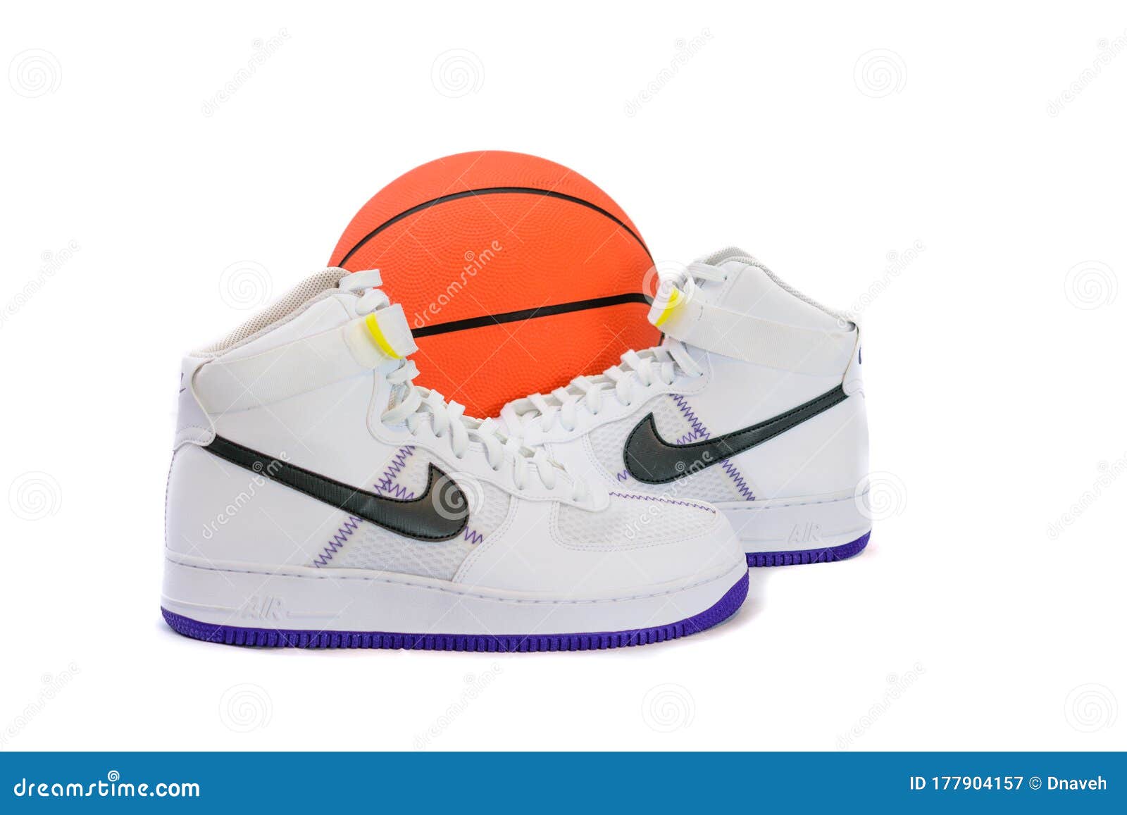 air force 1 basketball sneaker