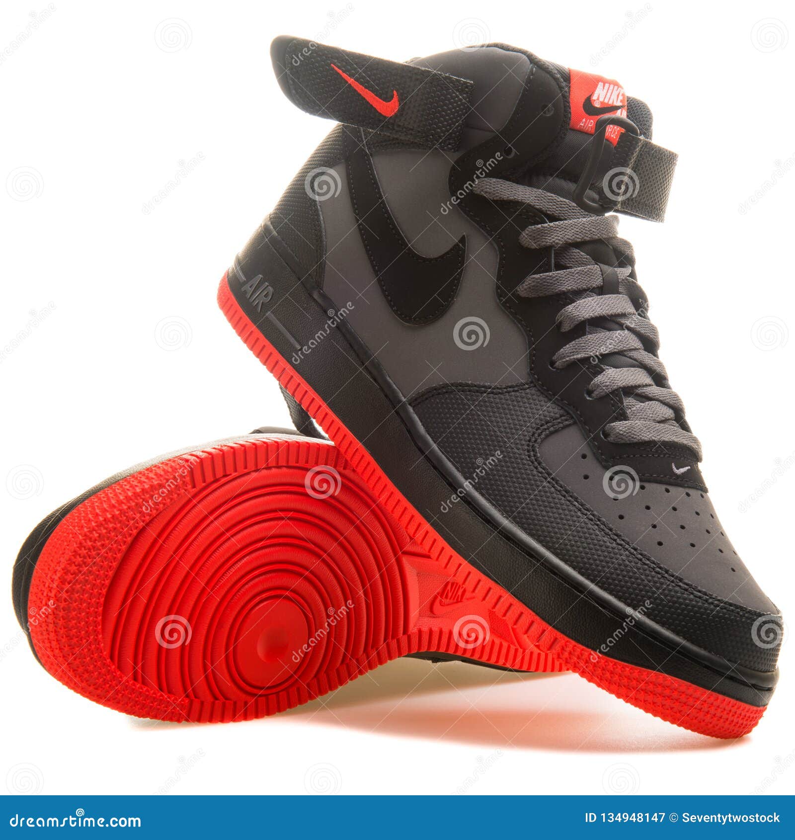 nike air force 1 mid red black