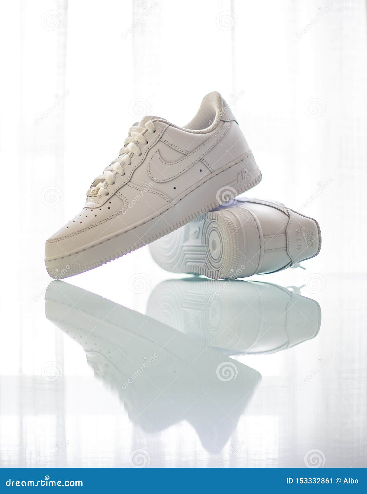 Nike Air Force One foto editorial. Imagen de force, nike - 153332861