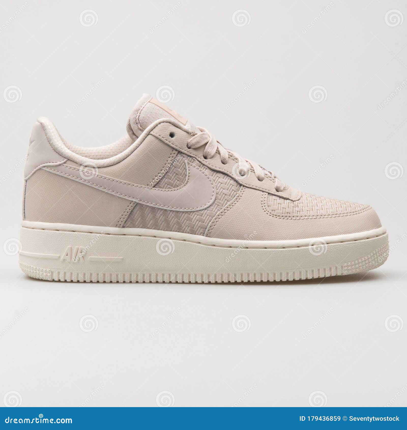 Nike Air Force 1 07 Pinnacle Desert Sand Beige Sneaker Editorial Stock Image - Image of athletic