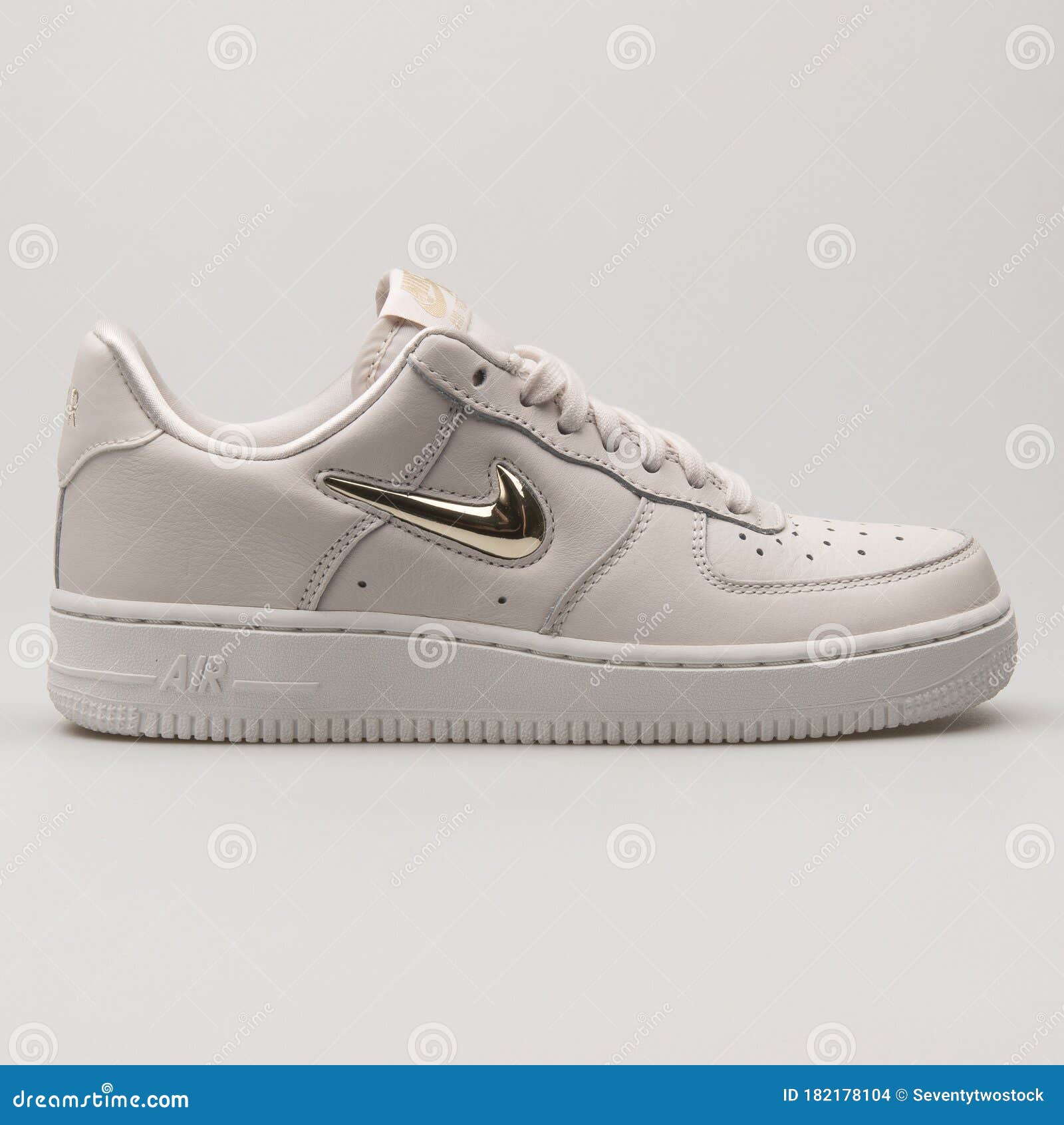 Nike Air Force 1 07 Premium LX Beige and Gold Sneaker Editorial ... وجهك ابيض