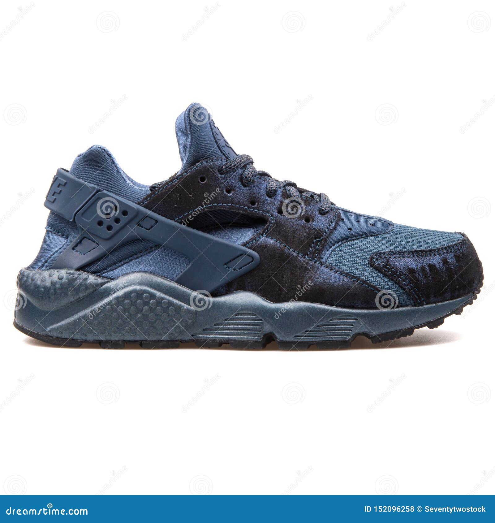 nike huarache 25