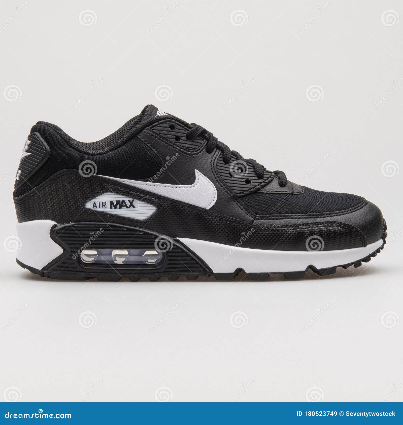 Nike Air Max Secuent 2 Limpiador Negro Y Metálico De Plata de archivo editorial - Imagen fondo, nike: 180523749