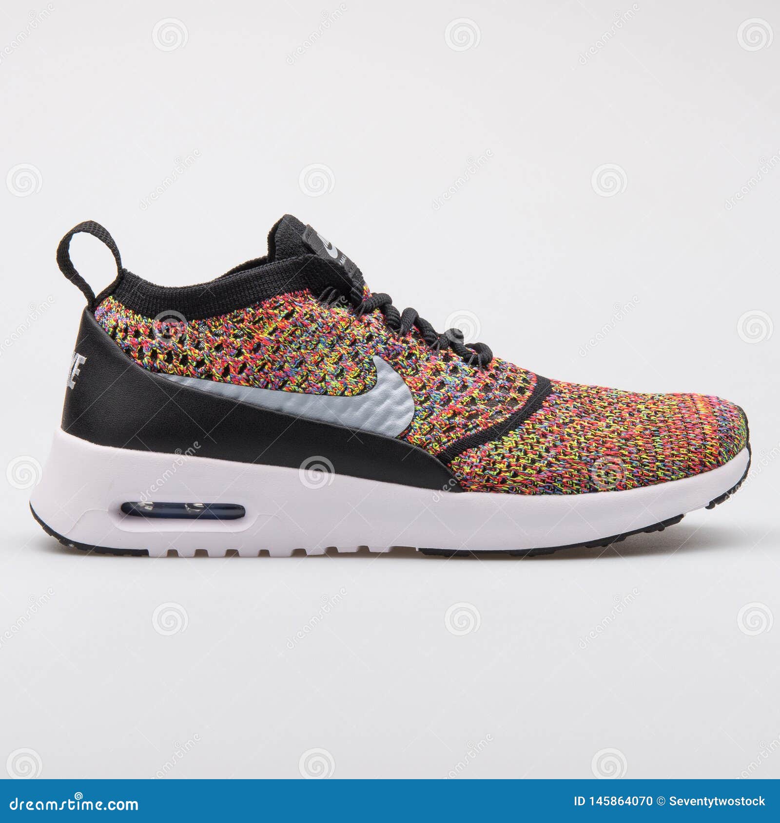 Juntar arena Fonética Nike Air Max Thea Ultra Zapatilla De Deporte Carmesí, Gris Y Negra De  Flyknit Imagen editorial - Imagen de lifestyle, manera: 145864070