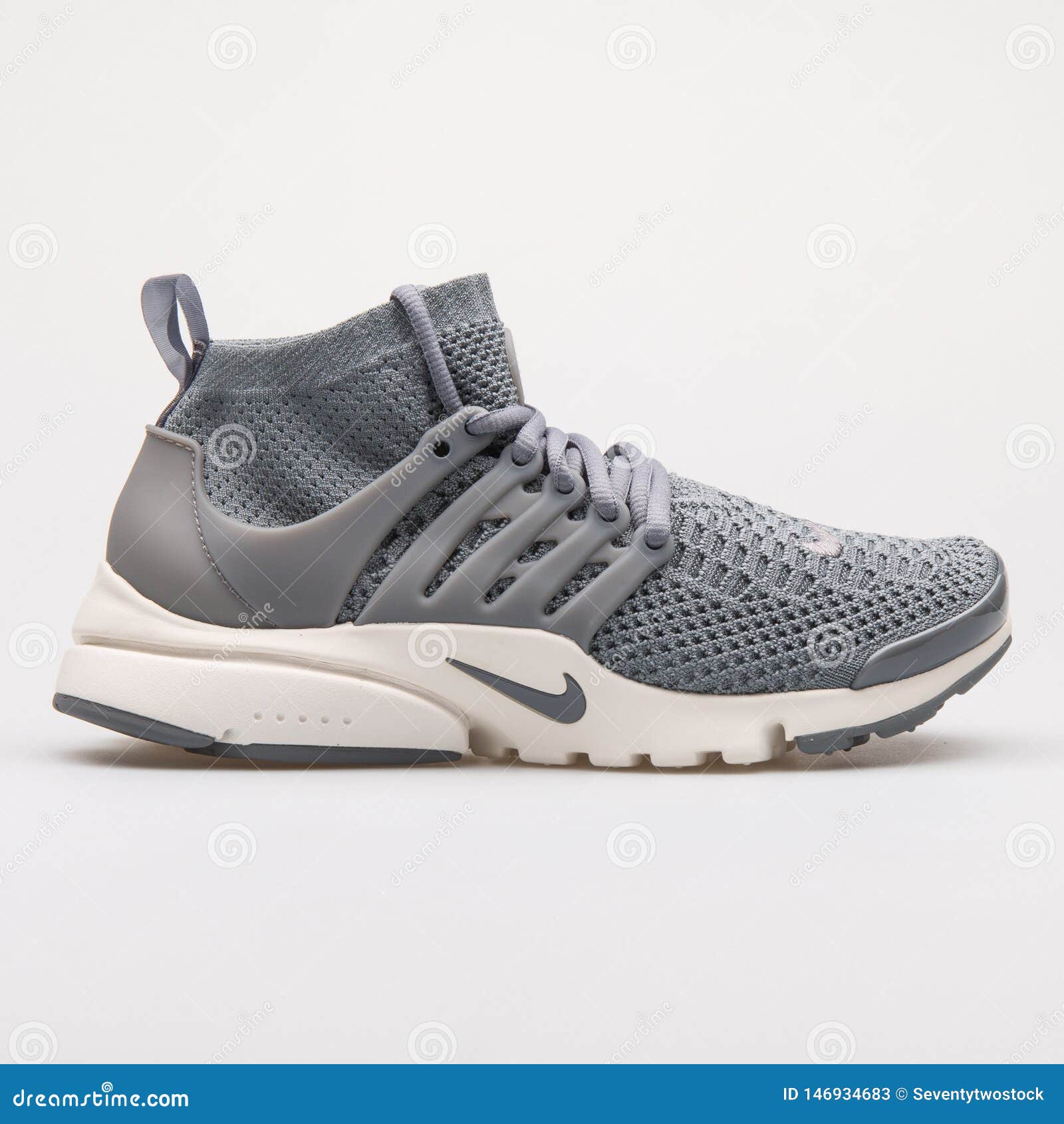 camouflage januari Blauwdruk Nike Air Presto Flyknit Ultra Grey Sneaker Editorial Stock Photo - Image of  exercise, lifestyle: 146934683