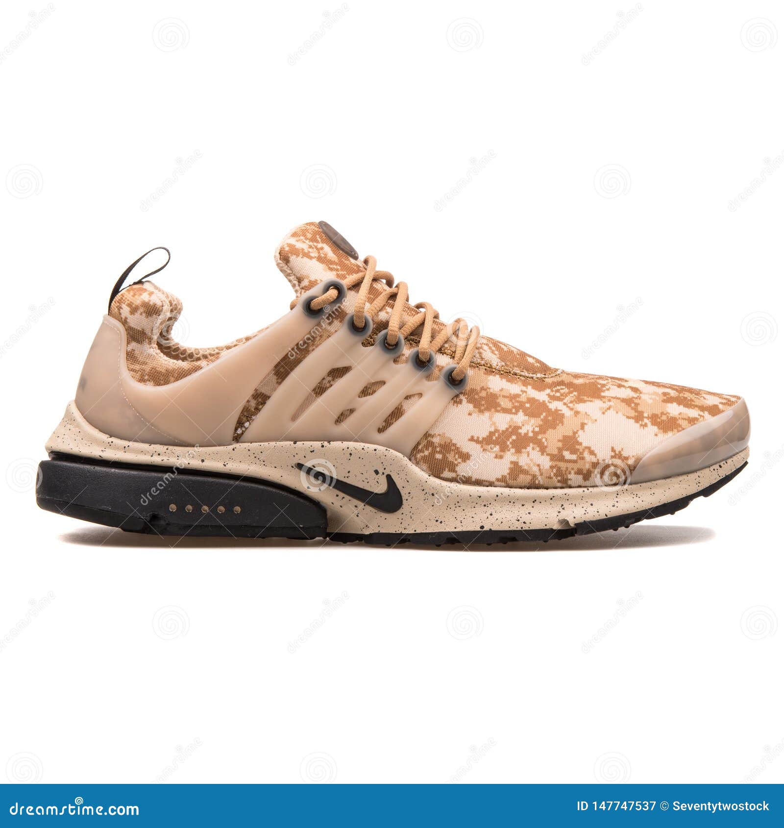 nike beige presto