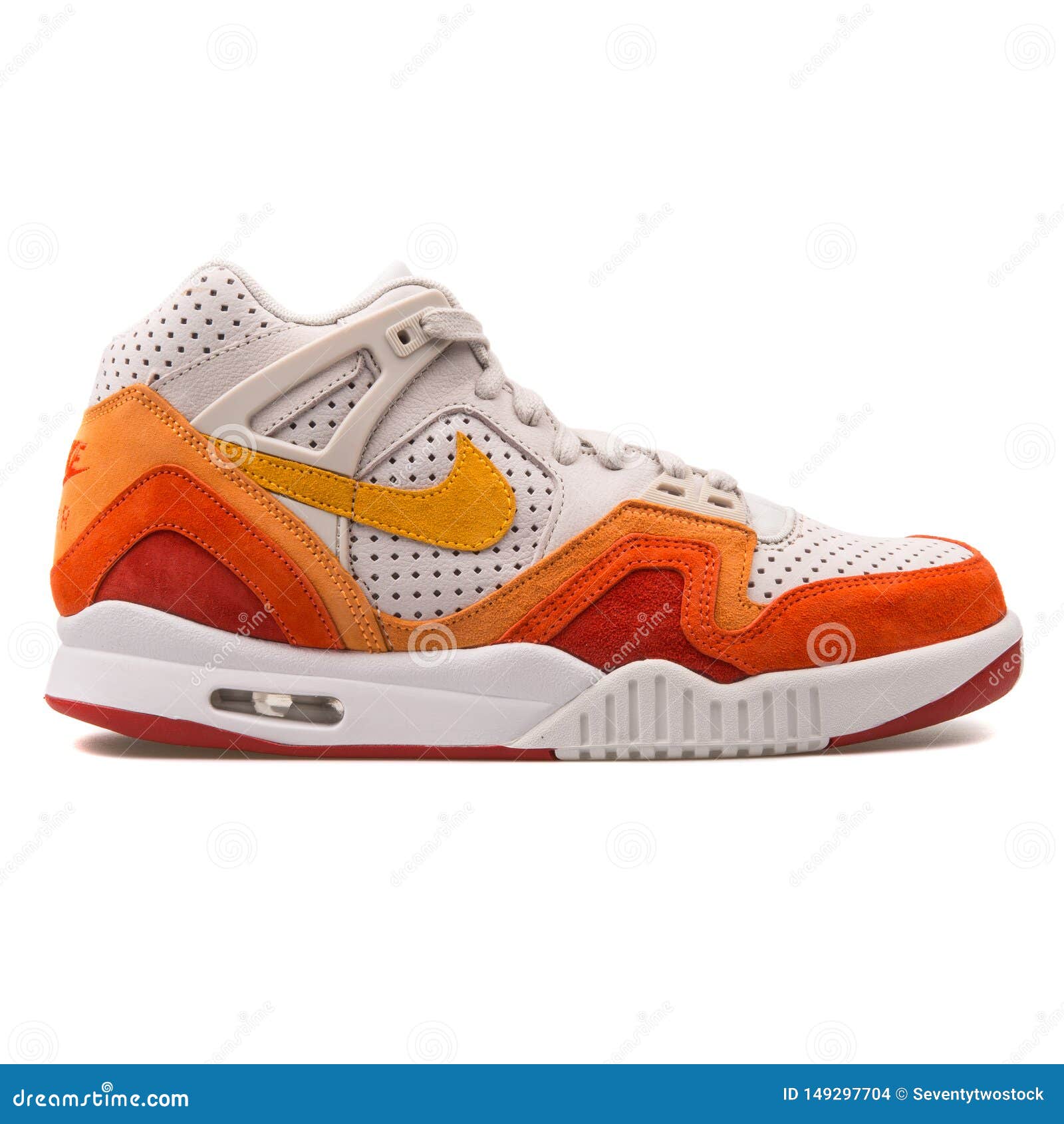 Vervreemding rukken Beperken Nike Air Tech Challenge 2 QS White, Orange and Red Sneaker Editorial Stock  Image - Image of object, lifestyle: 149297704