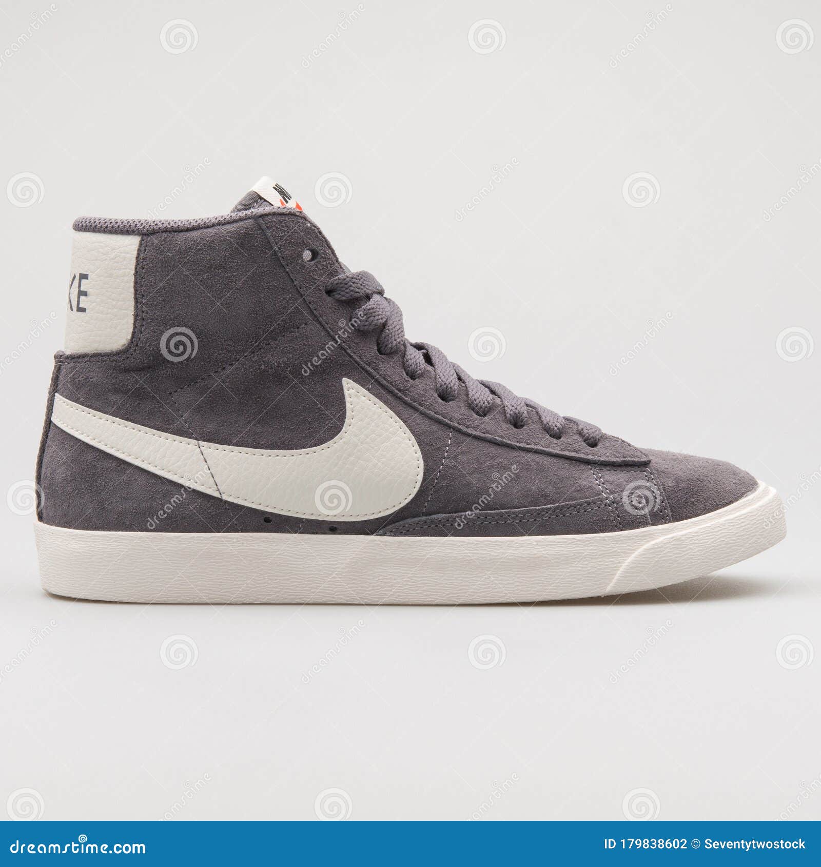 nike blazer khaki femme