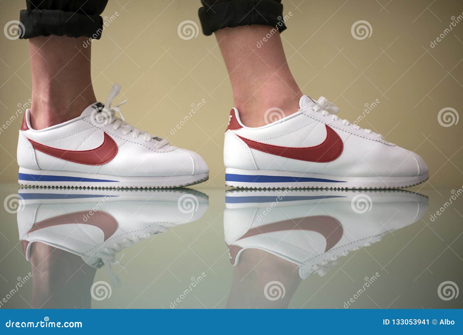 nike cortez wearing