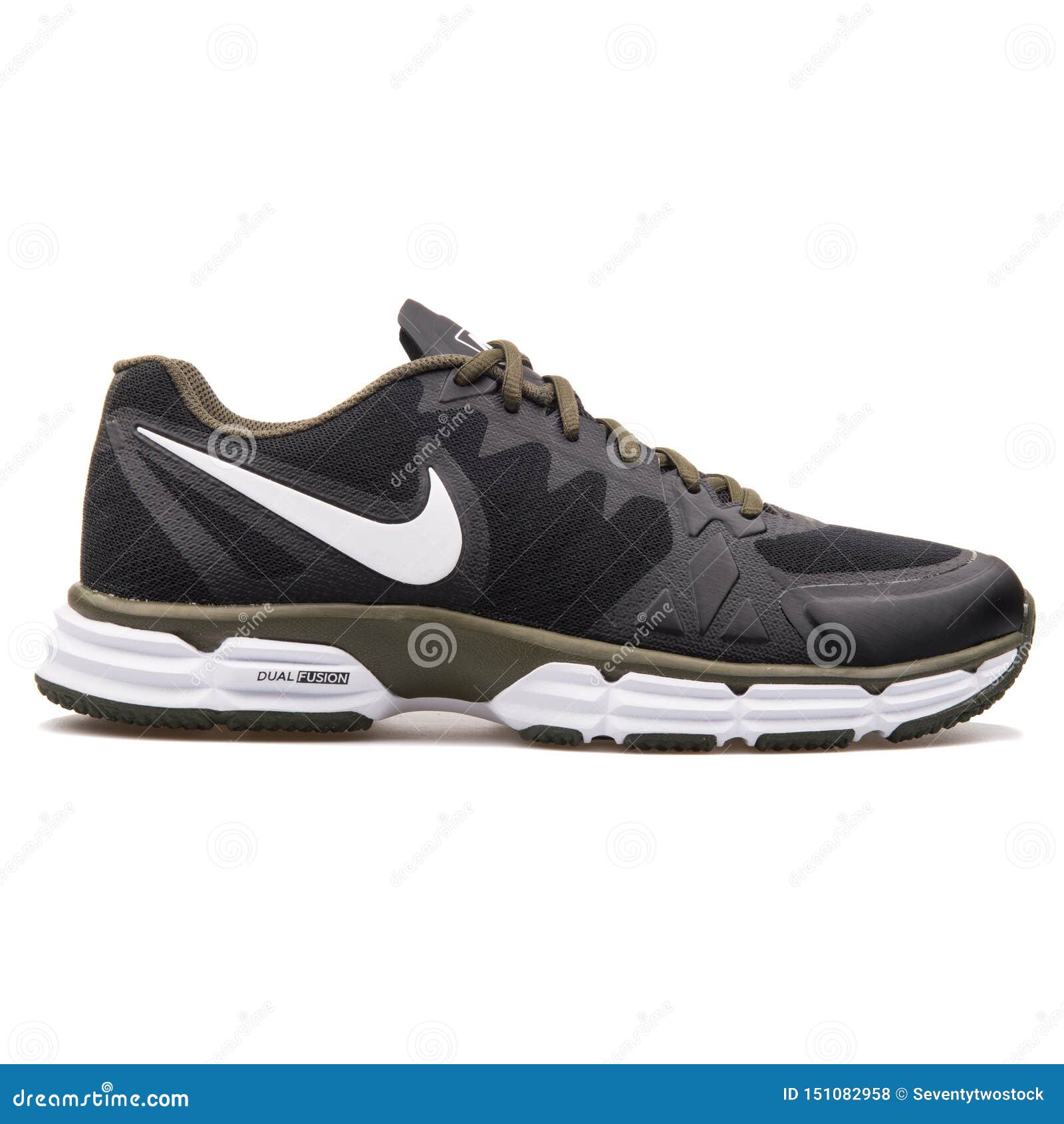 Buy Nike Men Blue & Black Dual Fusion BB II Sports Shoes - Sports Shoes for  Men 184318 | Myntra