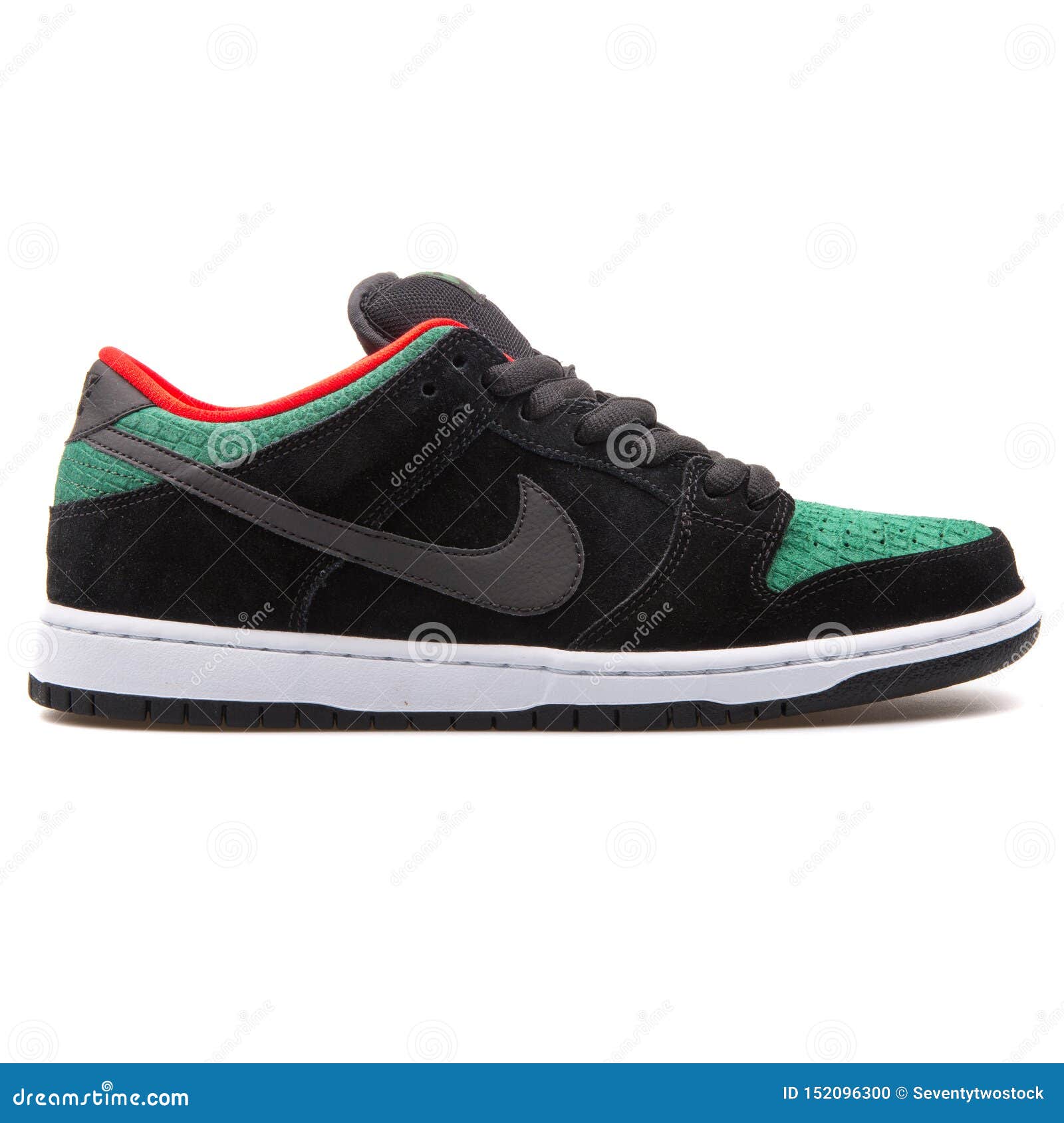 green and red nike dunks