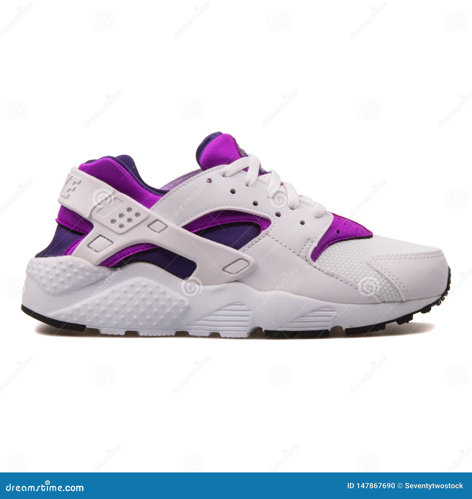 Nike Huarache Run White And Violet Sneaker Editorial Image - Image of  kicks, sneakers: 147867690