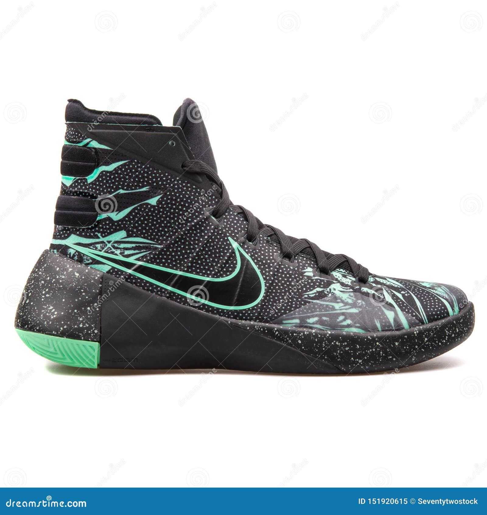Nike Hyperdunk 2015 Zapatillas De Negras Y Verdes Superiores Imagen editorial - Imagen de superior, cuero: 151920615