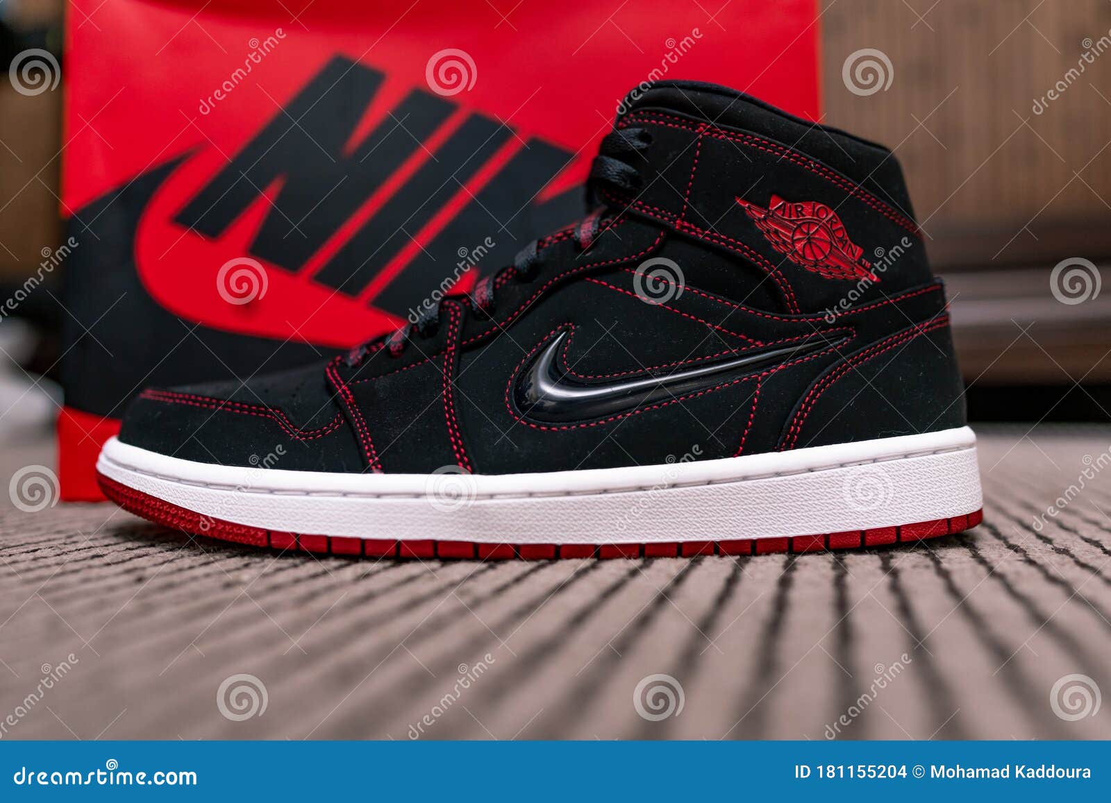 Nike Jordan Rojo Negro Y Blanco 1 23 Zapatillas De Baloncesto Cultura Puntos Michael Jordan Chicago Toros Imagen de archivo editorial - Imagen de miguel, bombo: 181155204