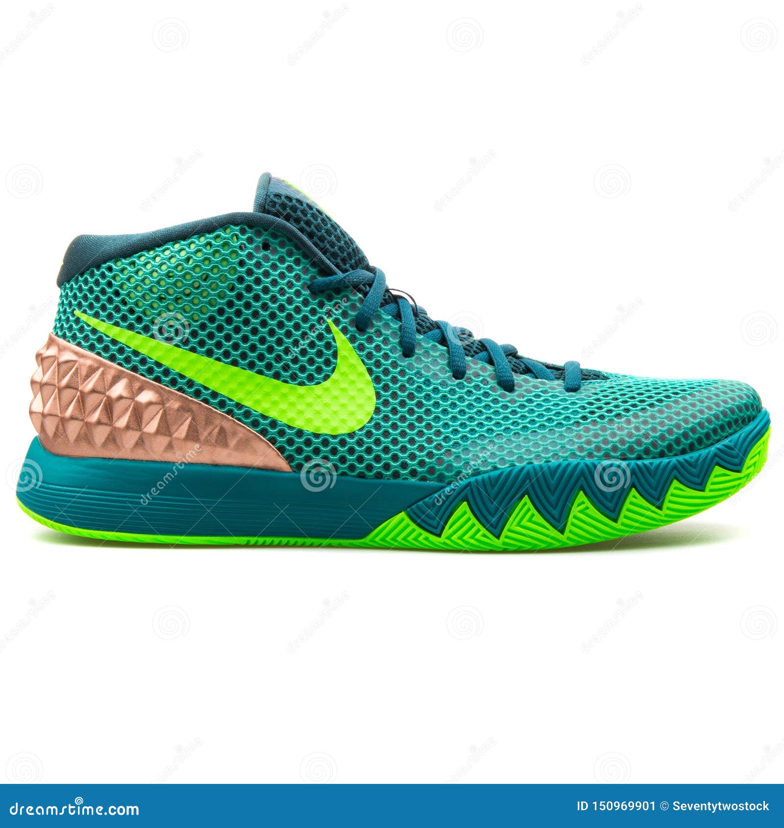 Giày Nike Kyrie 1 màu xanh lá luôn là lựa chọn hàng đầu của những người đam mê thể thao. Chất liệu cao cấp, kiểu dáng hiện đại và màu sắc trẻ trung sẽ giúp bạn tự tin và phong độ trên sân.