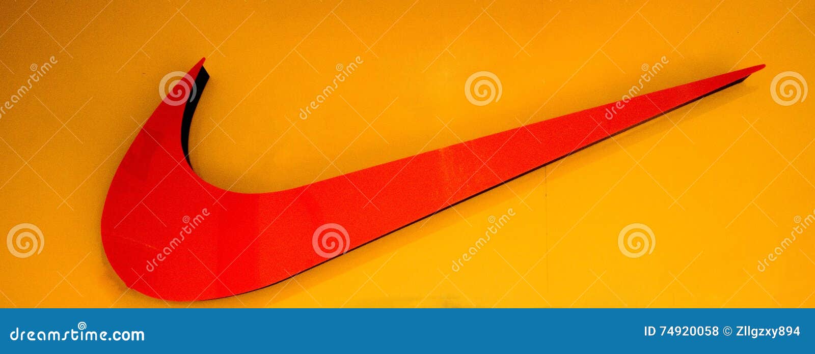 NIKE LOGO redaktionelles stockfoto. Bild von praktische 74920058