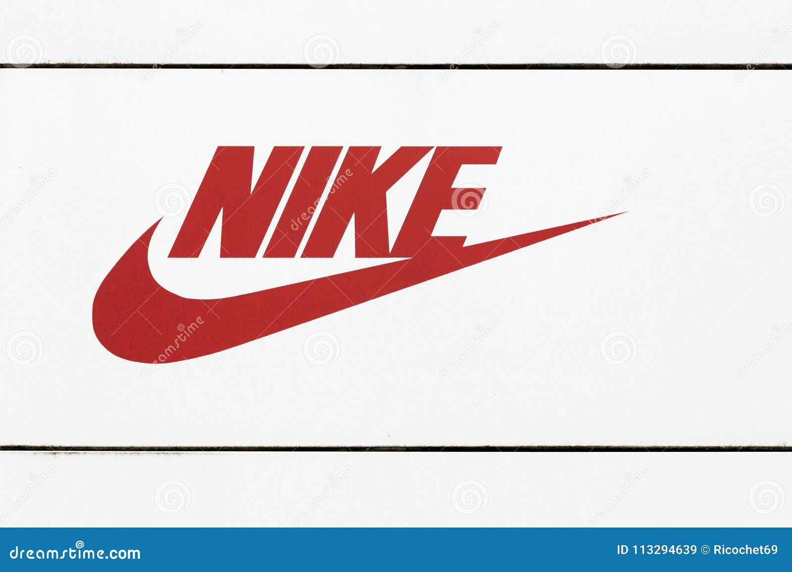 Proberen te veel Nylon Nike Logo on a Facade of a Store Editorial Stock Image - Image of emblem,  commercial: 113294639