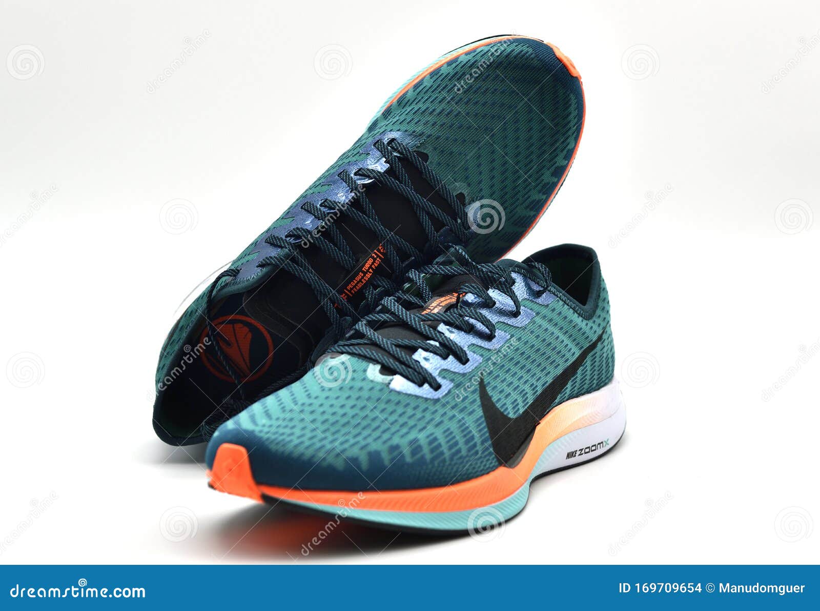 Nike. Nike Zoom Pegasus Turbo 2 Hakone Editorial Image - Image of fashion, green: 169709654