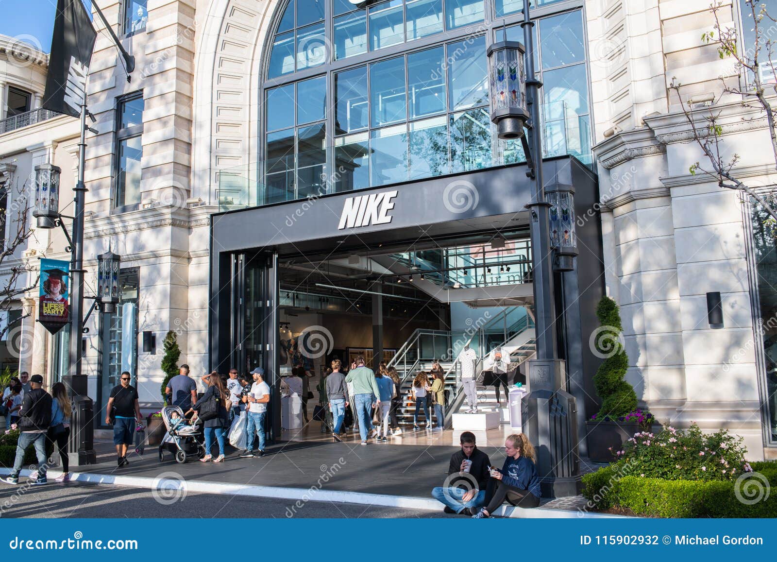 los angeles nike store