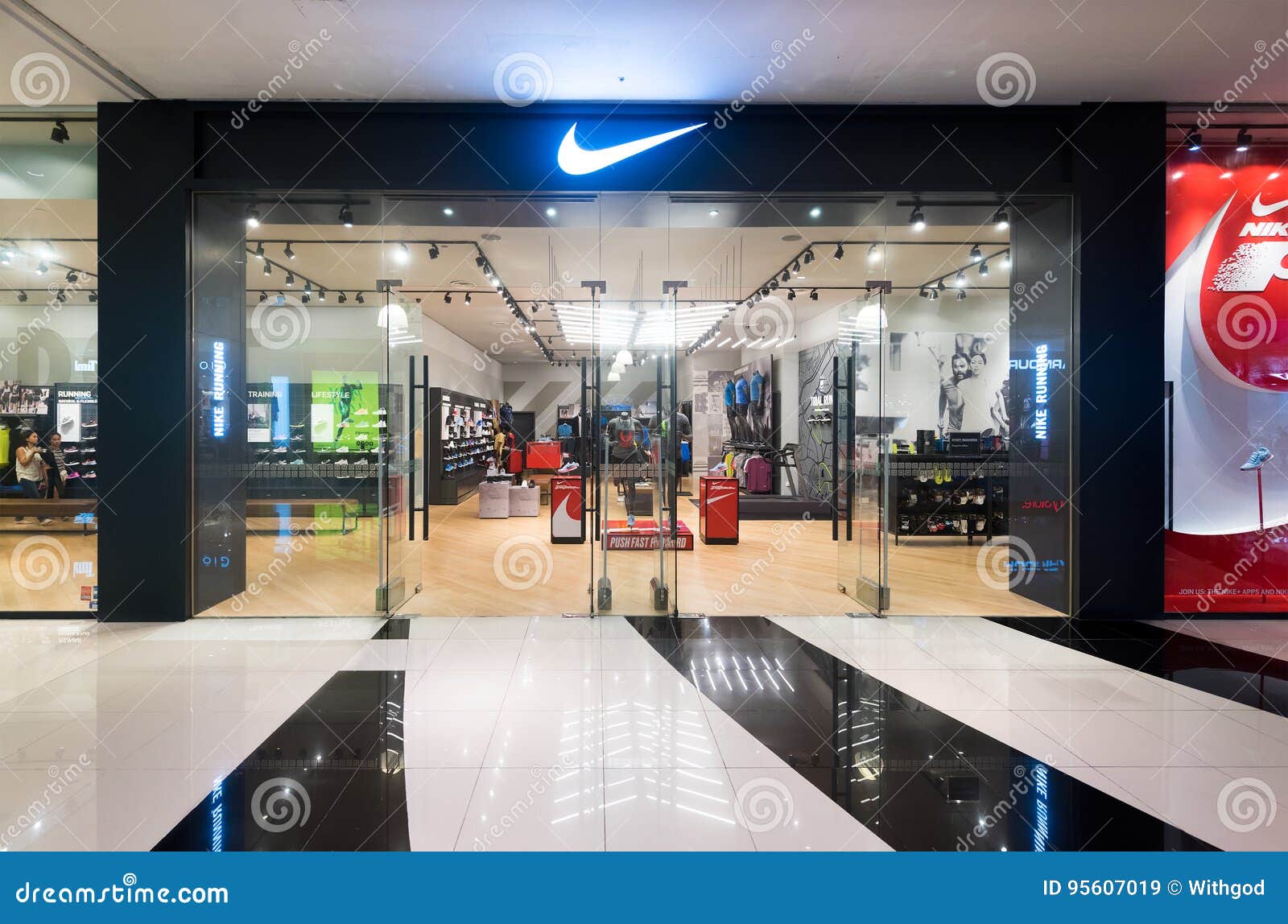 Nike Store At Pavilion Mall, Kuala 