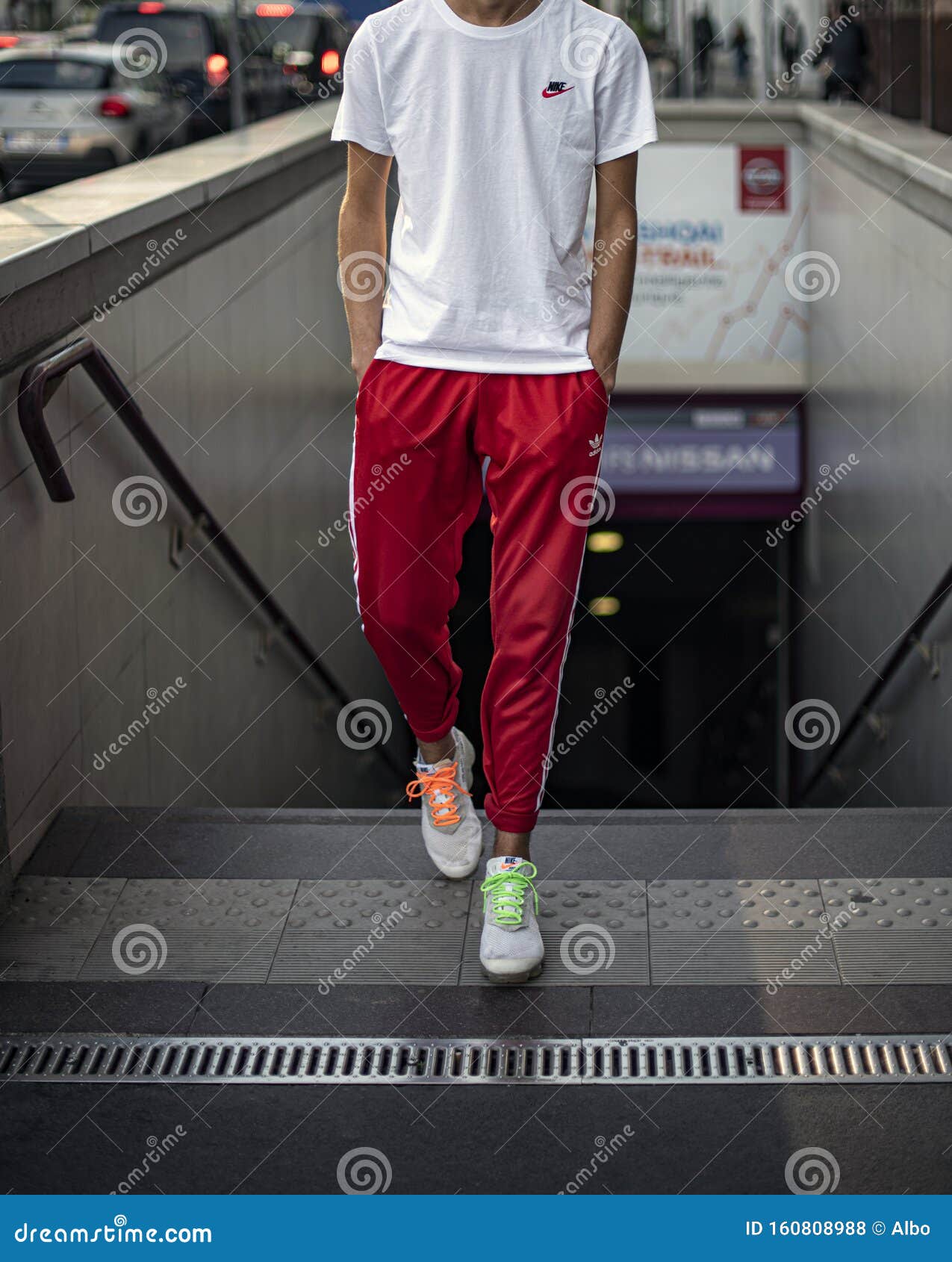 Nike Vapor Max Off white editorial stock photo. Image of casual - 160808988