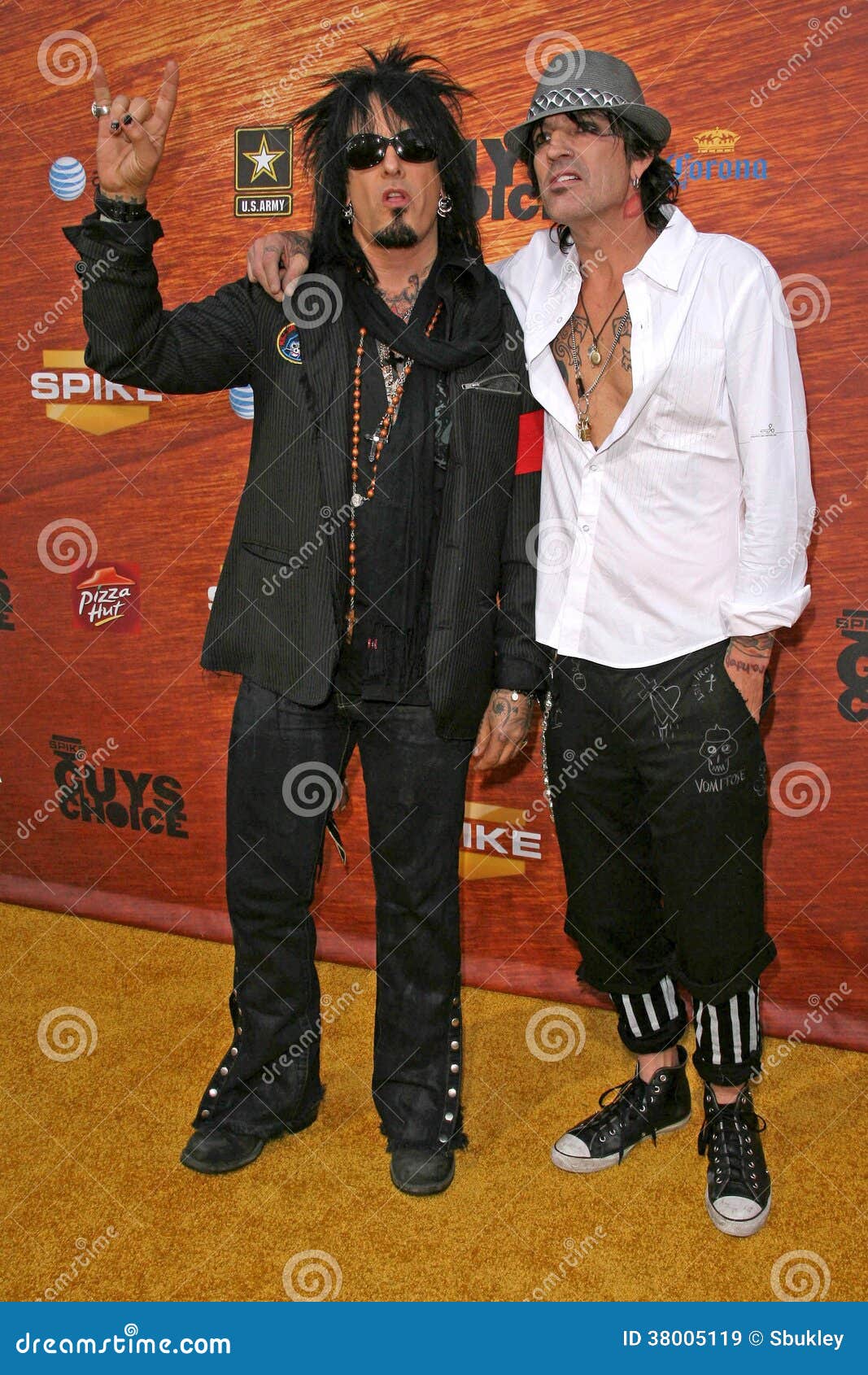 Nikki Sixx,Tommy Lee editorial stock image. Image of studios - 38005119