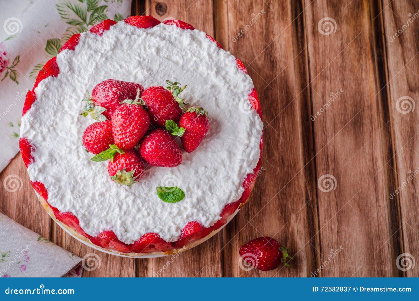 No Baked Strawberry Cheesecake With Cottage Cheese On Wooden