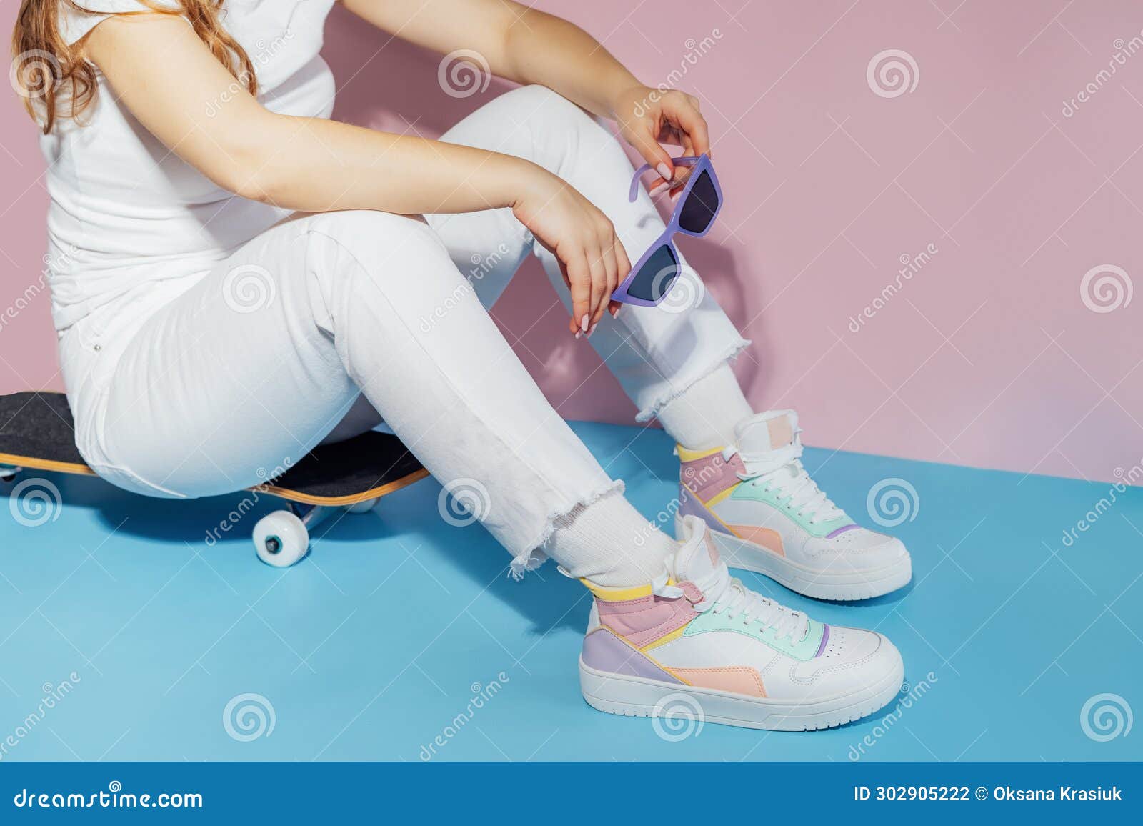 72,120 Outfit Sport Stock Photos - Free & Royalty-Free Stock Photos from  Dreamstime