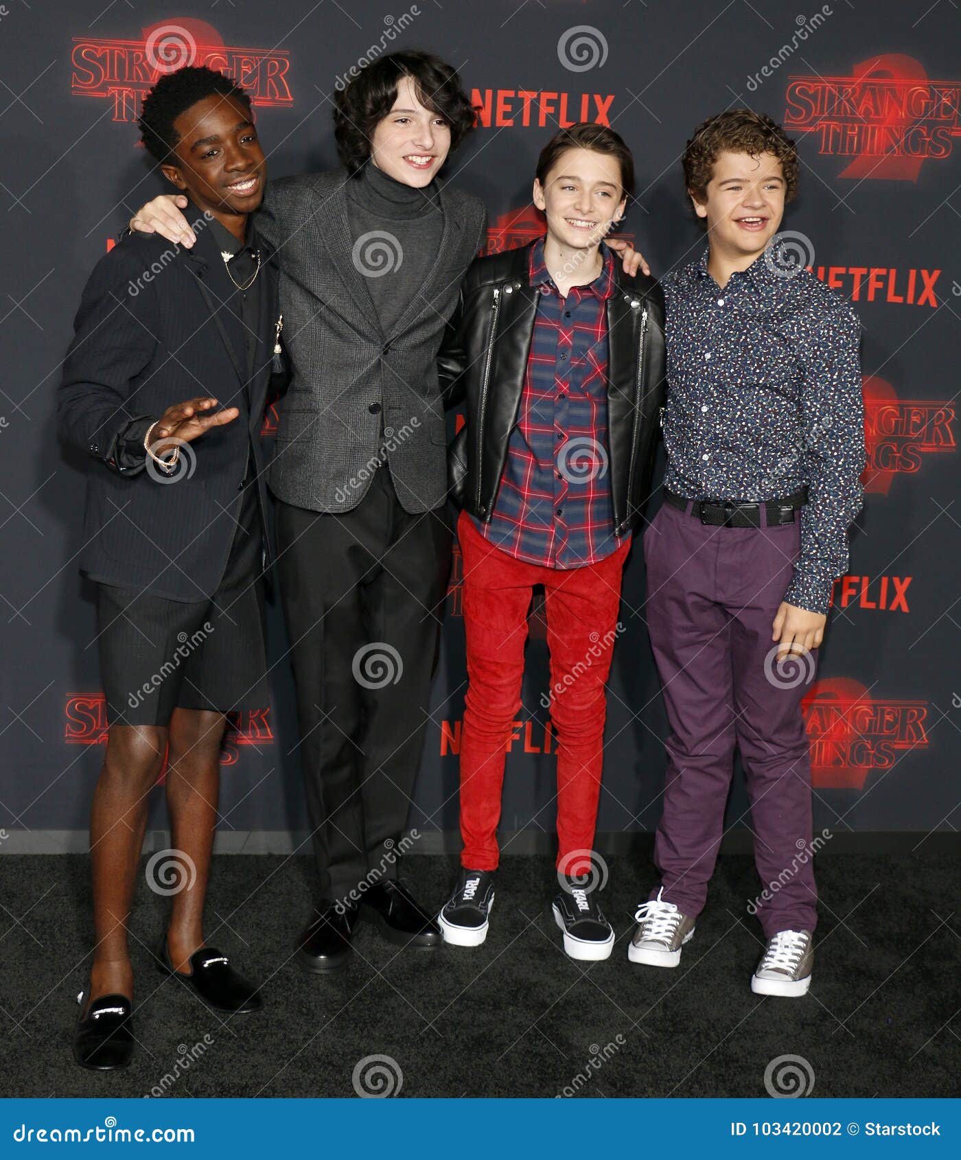 Noah Schnapp Gaten Matarazzo Caleb Mclaughlin Y Finn Wolfhard Fotografía Editorial Imagen De